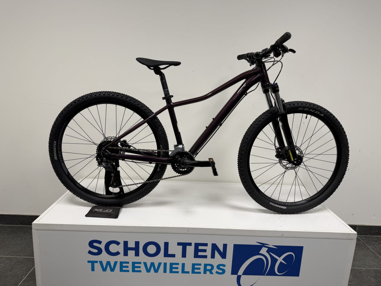 Scott Contessa Active 40